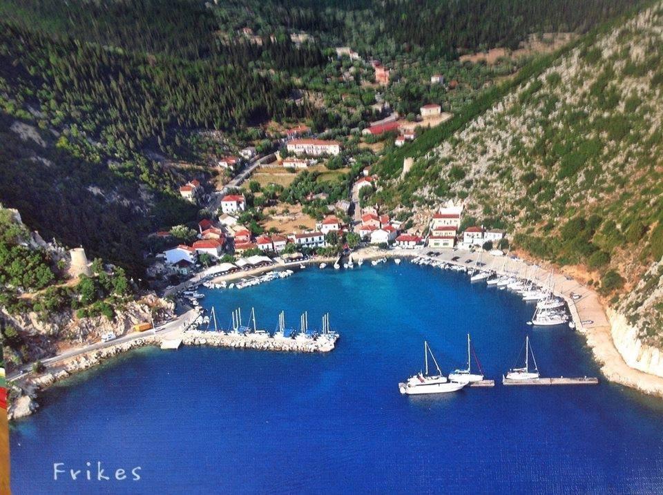 Hotel Nostos Frikes Luaran gambar