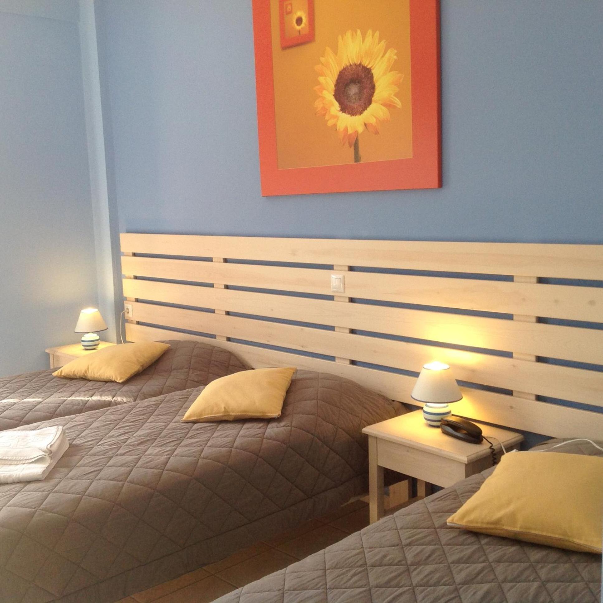Hotel Nostos Frikes Bilik gambar