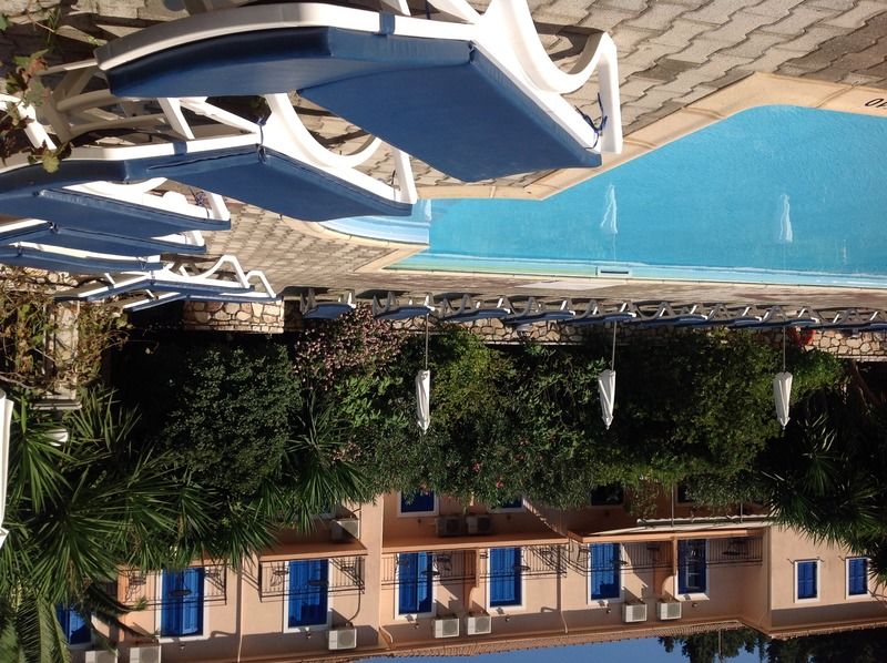 Hotel Nostos Frikes Luaran gambar