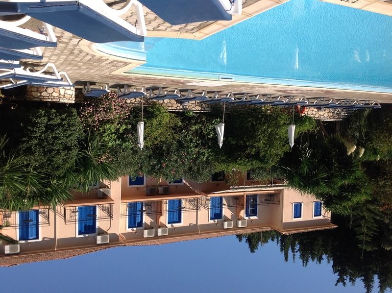 Hotel Nostos Frikes Luaran gambar