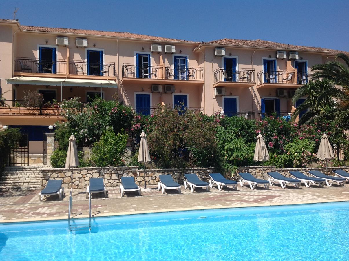 Hotel Nostos Frikes Luaran gambar